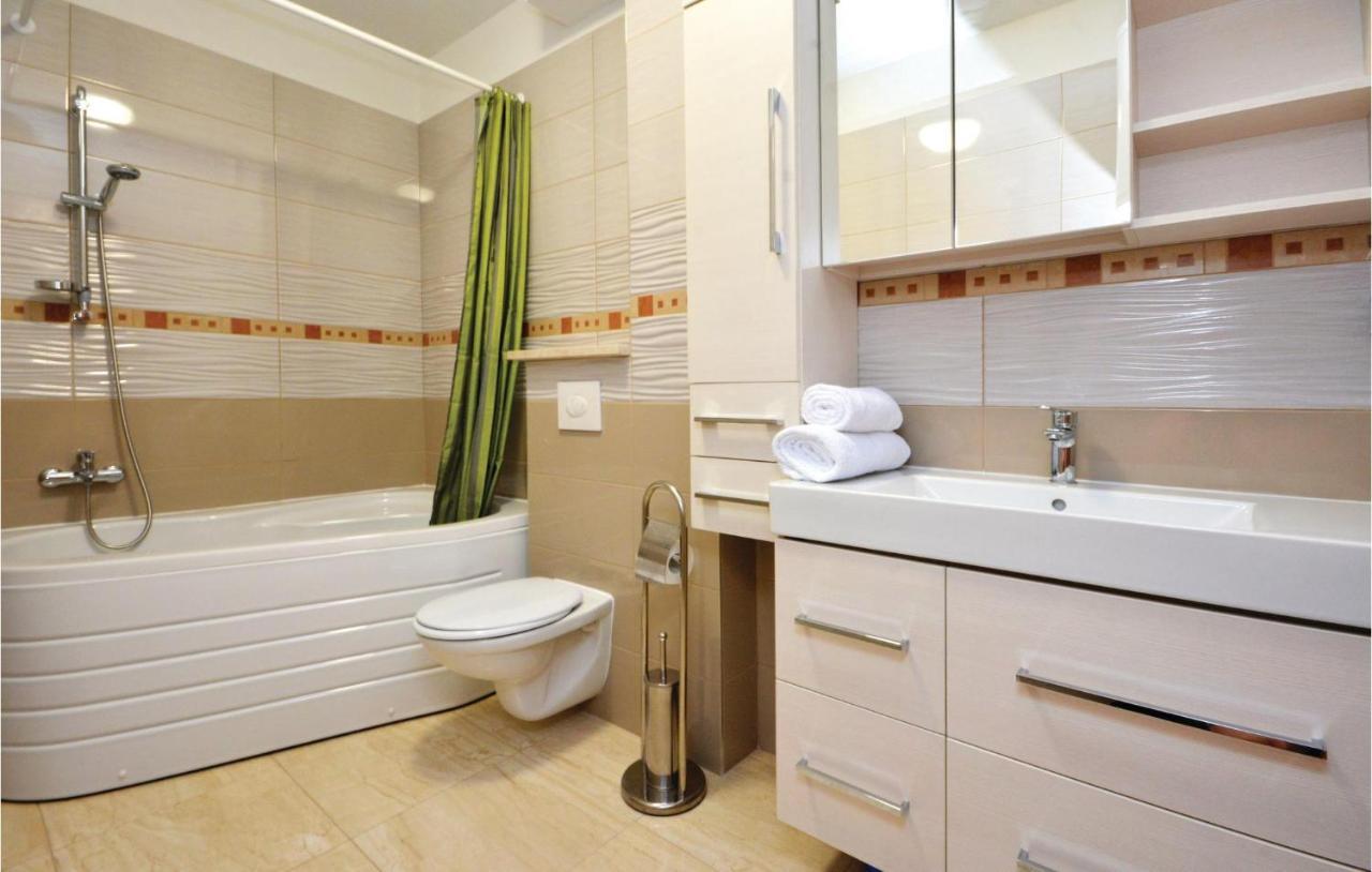 3 Bedroom Nice Home In Solin Split Kültér fotó