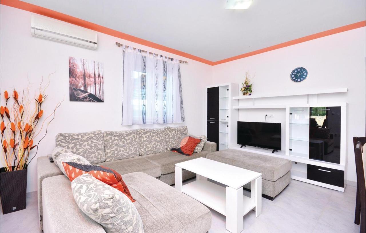 3 Bedroom Nice Home In Solin Split Kültér fotó